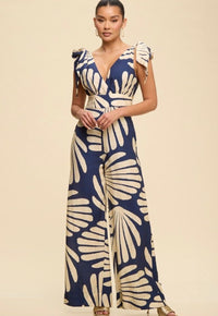 Marine & Creme Jumper